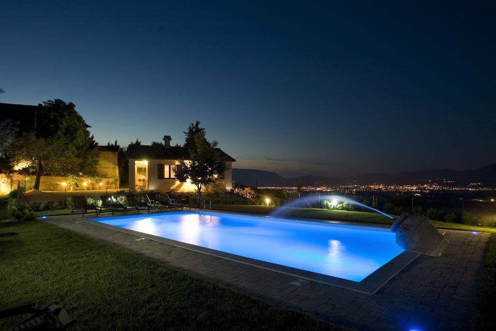 Agriturismo Il Girasole Монтефалько Номер фото